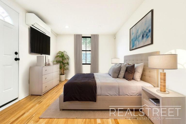 Building Photo - Brand New 2 Bed with Private Yard Bed Stuy...