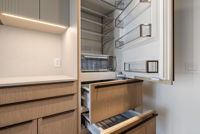 Building Photo - Brand New Luxury Studio at Park Ward Village | Ward Village