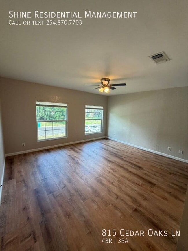 Building Photo - 815 Cedar Oaks Ln