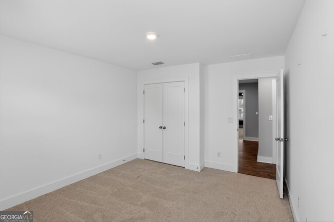 Building Photo - 3927 Acer Ct