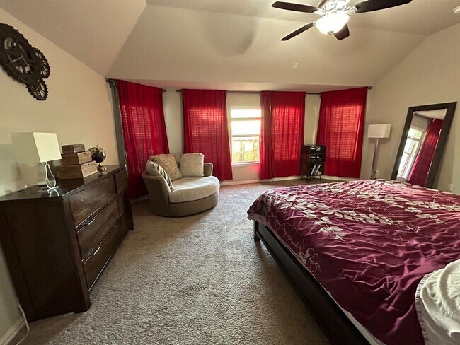 Building Photo - 2937 Diego Dr