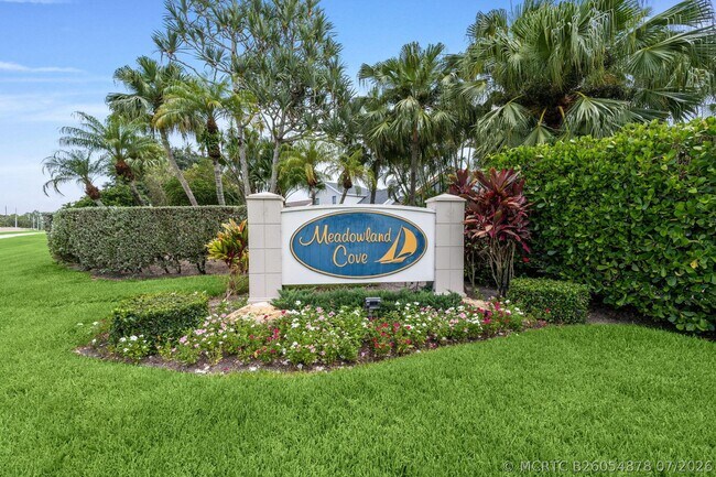 Building Photo - 1599 Bayridge Pl