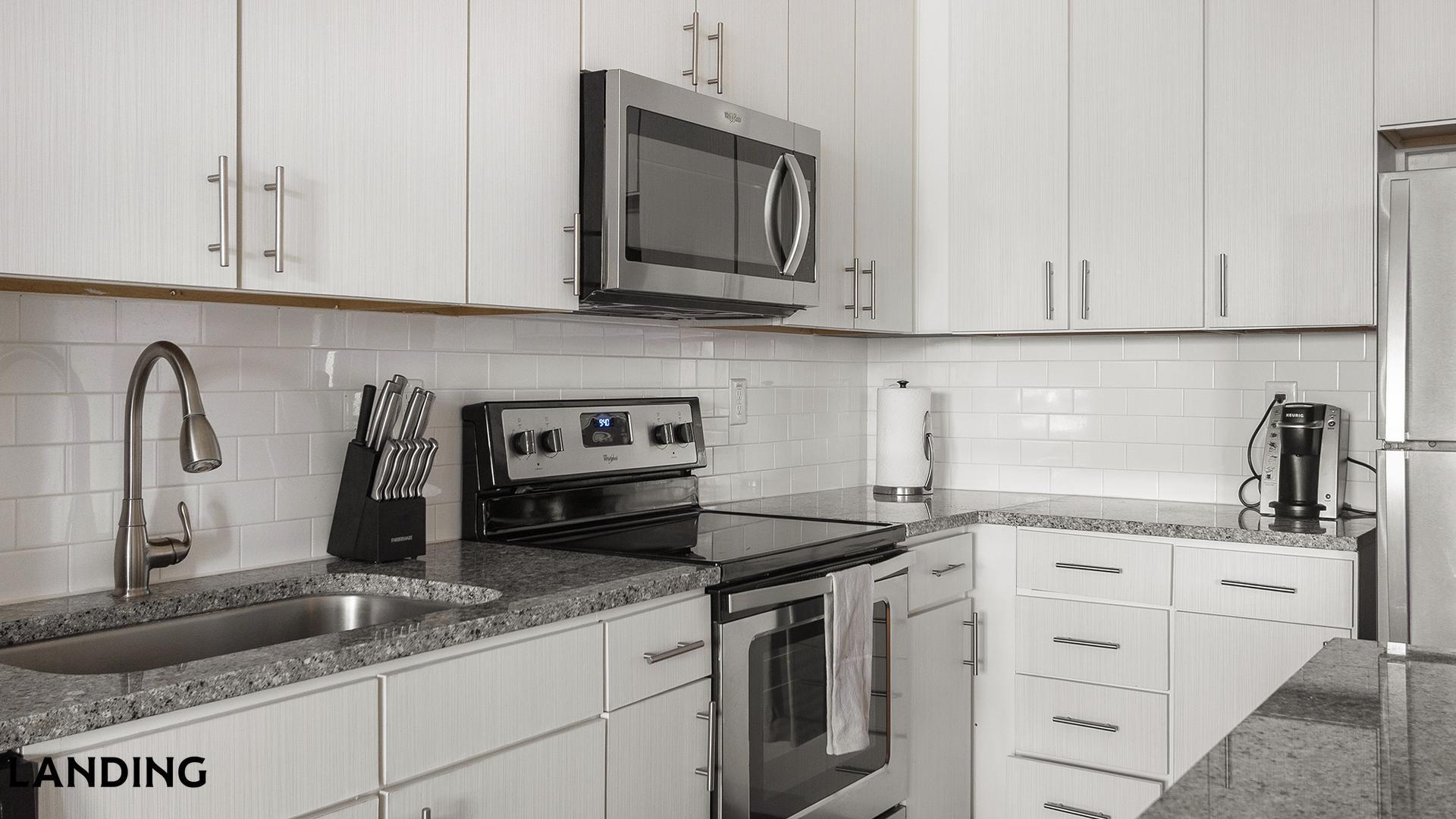 Building Photo - 2300 Tapestry Park Dr