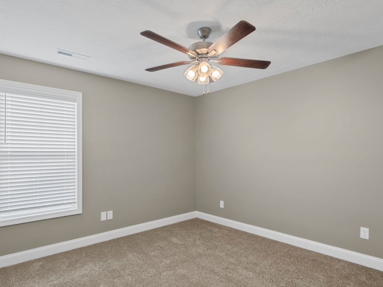 Building Photo - 1346 Rhythm Ln