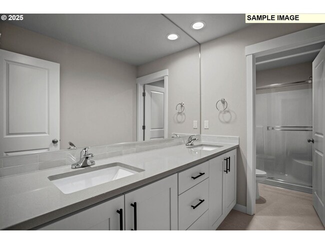 Building Photo - 18418 NE 46th Pl