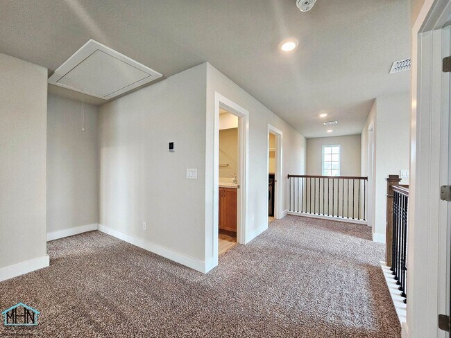 Building Photo - 11225 Lowder Ln