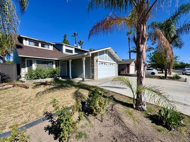 Building Photo - Spacious 3 Bedroom Menifee Home with Bonus...