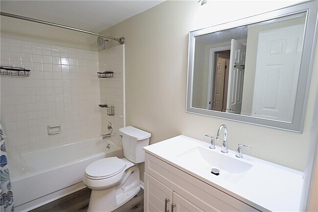 Building Photo - 83 Fair Haven Way