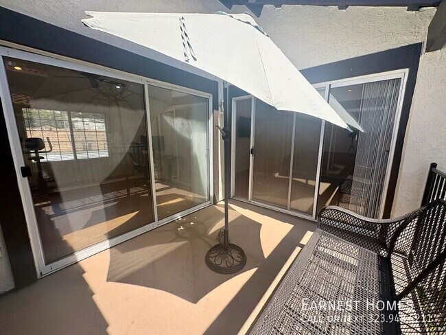 Building Photo - 5606 Las Virgenes Rd