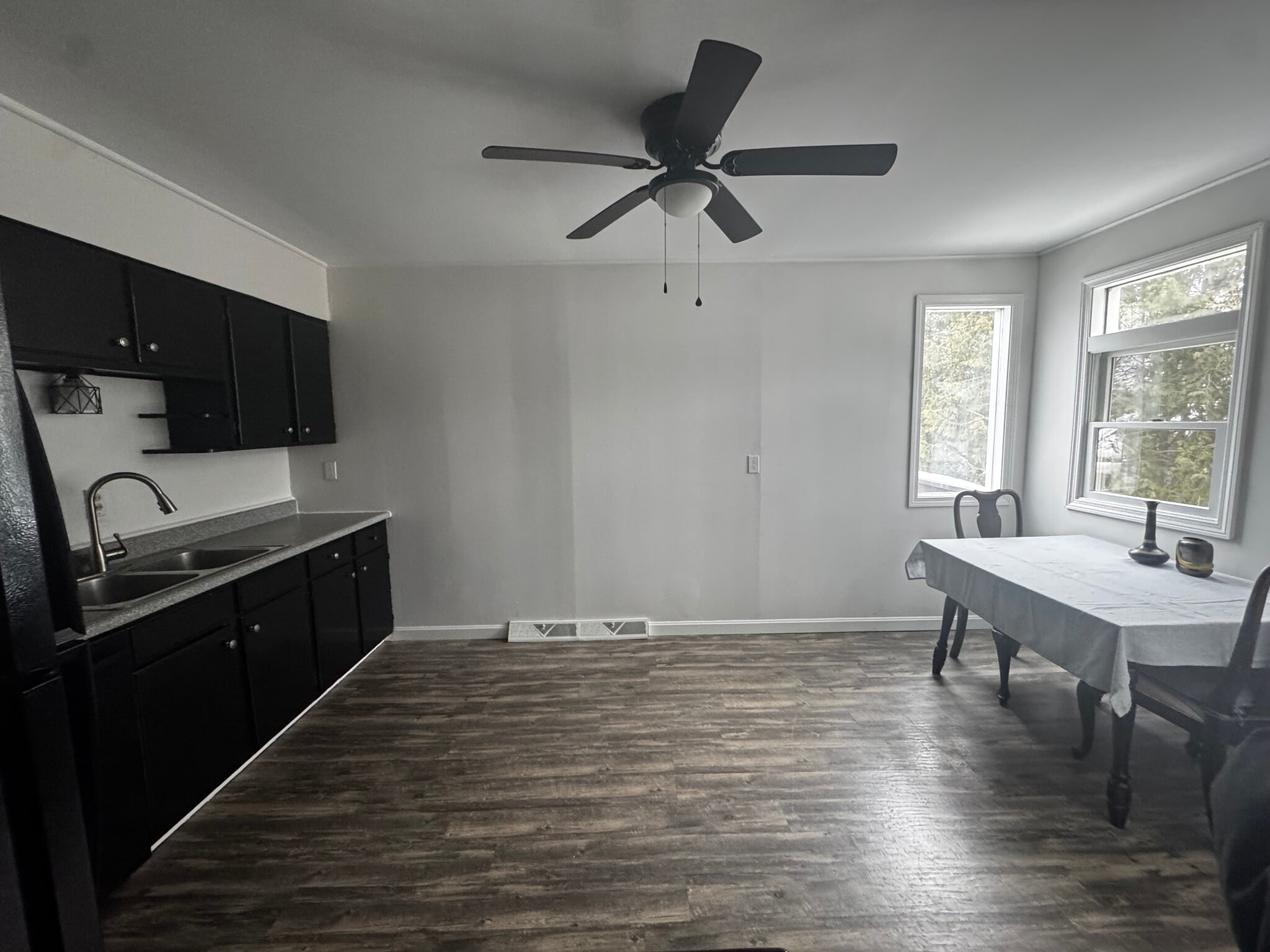 Building Photo - 150 Ethan Allen Pky