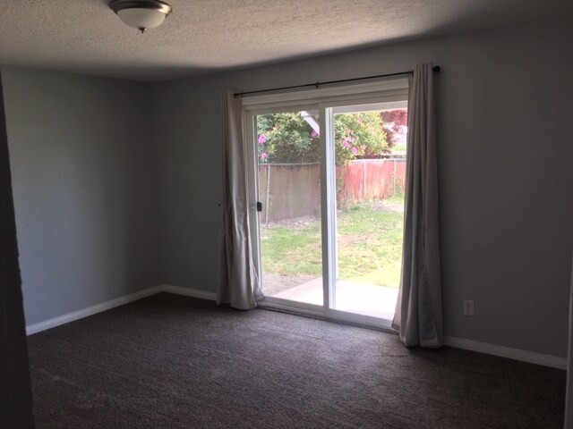 Building Photo - 120 Cowan Ct