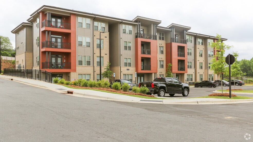 off campus apartments for rent near university of north carolina at charlotte in charlotte nc apartment finder