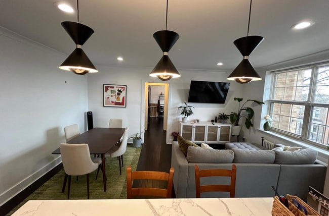 Building Photo - 939 Longfellow St NW