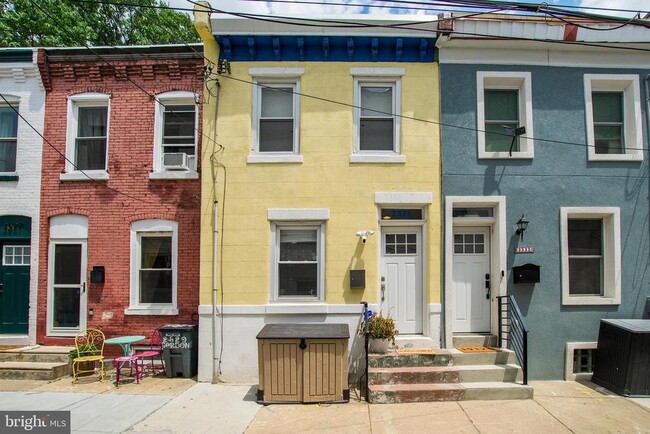 Building Photo - 2531 E Gordon St