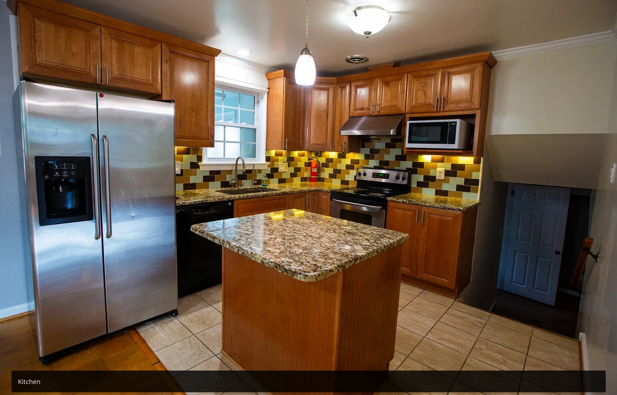 Building Photo - 6741 Bostwick Dr