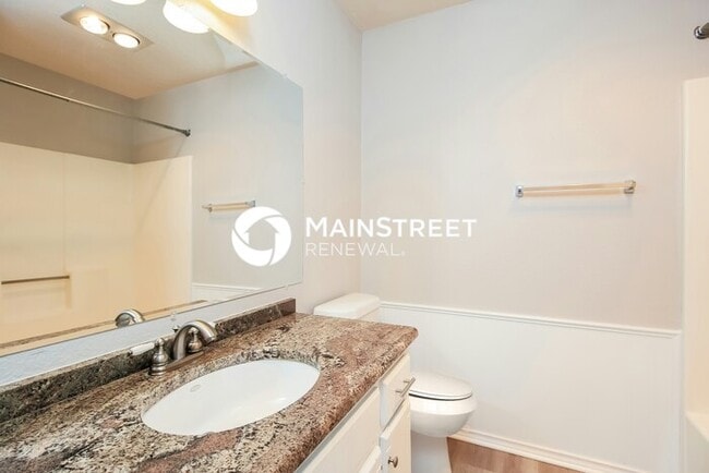Building Photo - 3 Bedroom Pet-Friendly Home in MOORE, OK with Main Street Renewal