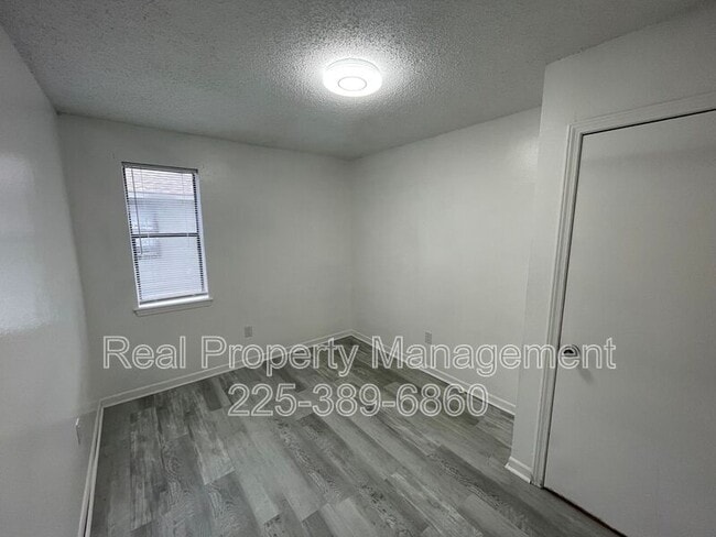 Building Photo - 1511 Cristy Dr