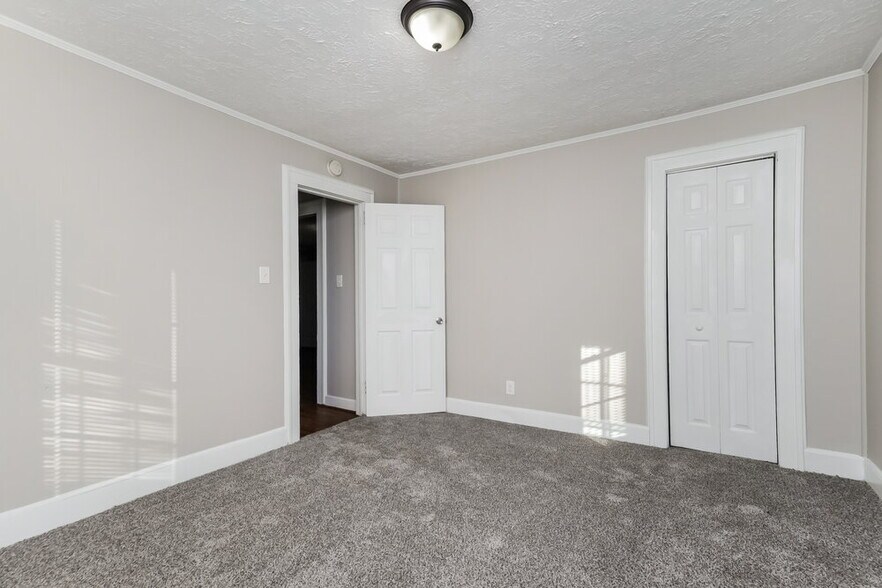 Building Photo - 195 Neely Hammonds Rd