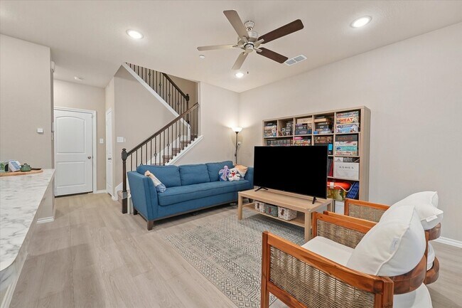 Building Photo - 2756 Baneberry Ln