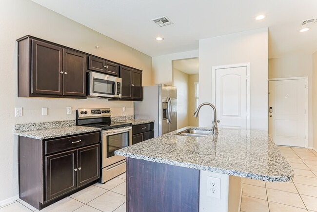 Building Photo - 42087 W Balsa Dr