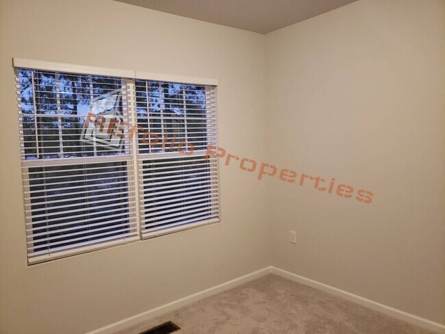 Building Photo - 6079 Beale Loop