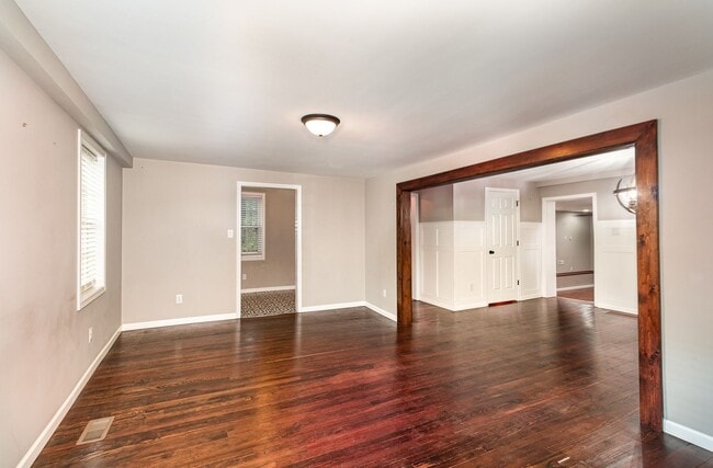 Building Photo - 4 Bedroom home in historic downtown Carlisle, PA!