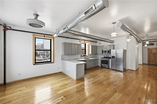 Building Photo - 110 Genesee St