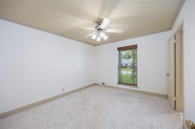 Building Photo - 1404 Seminole Dr