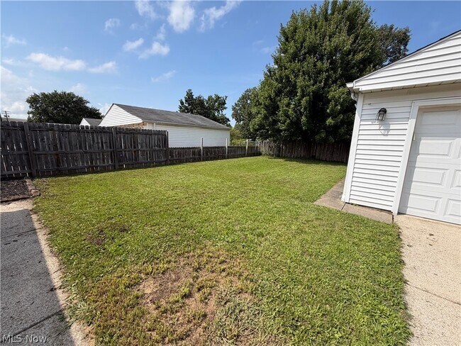 Building Photo - 14316 Parkman Blvd