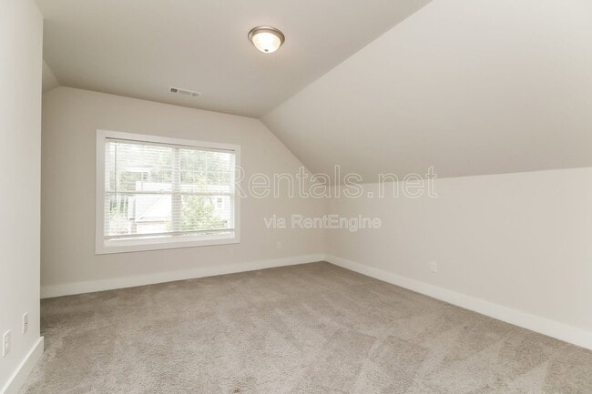 Building Photo - 140 Stewart Glen Dr