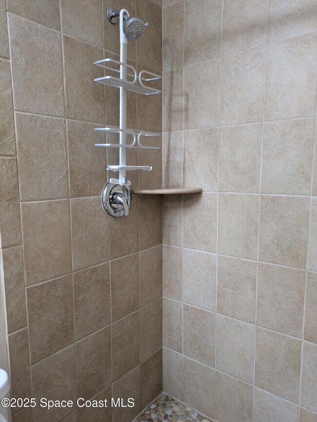 Building Photo - 225 S Tropical Trail