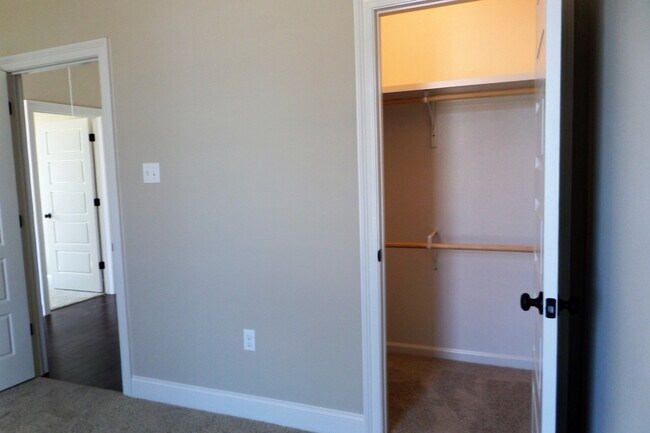 Building Photo - 14092 Wetherly Dr