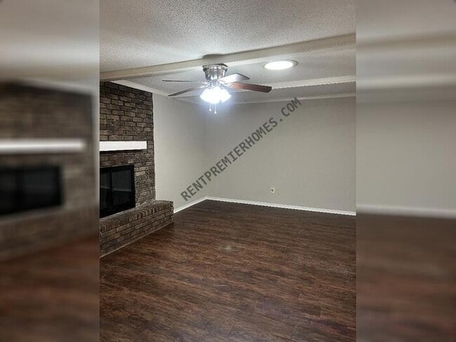 Building Photo - 2437 NW 112th St