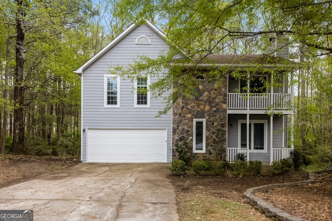 Primary Photo - 140 Paces Way