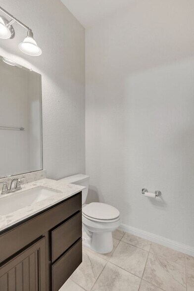 Building Photo - 424 Freeman Park Pl