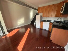 Building Photo - 1613 Frankford Ave