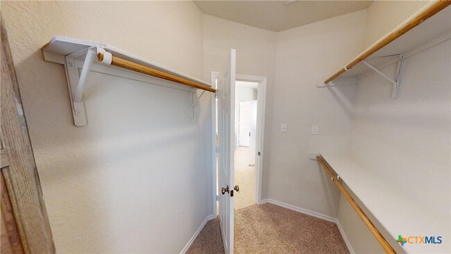 Building Photo - 309 Prospector Trl