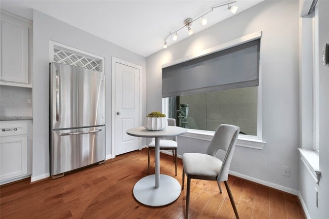 Building Photo - 1937 Norfolk St