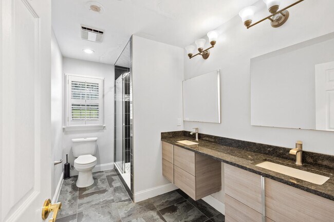 Building Photo - 7732 Canal Ct