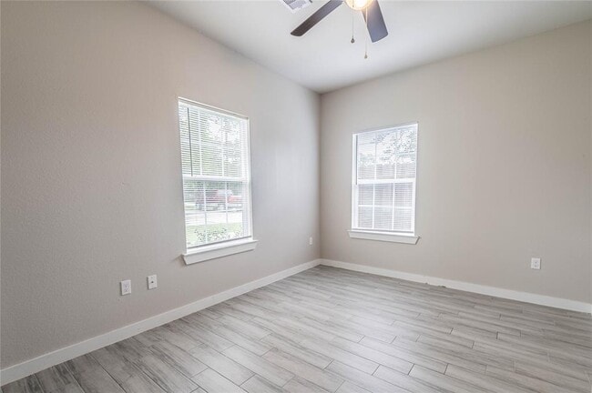 Building Photo - 8119 Autumn Ln