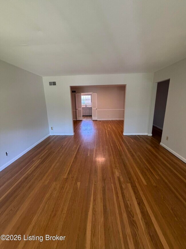Building Photo - 3101 Sunny Ln
