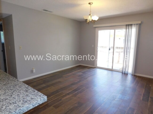 Building Photo - Updated 2bd/1ba Foothill Farms Duplex with 1 Car Garage