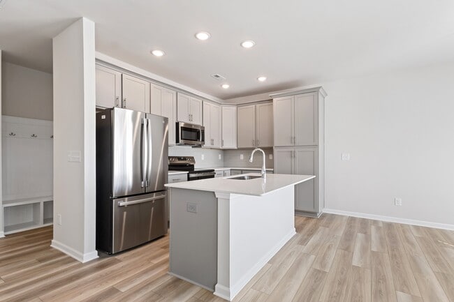 Building Photo - 5142 Tommy Ln