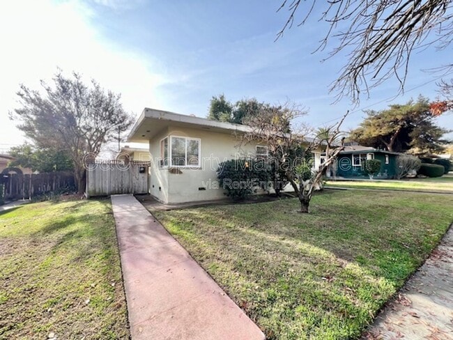 Building Photo - 808 E Andrews Ave
