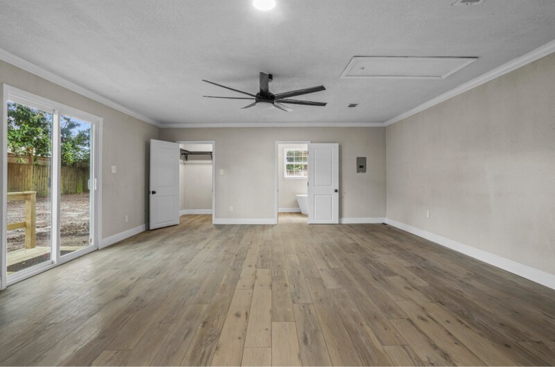 Building Photo - 371 Lakeview Blvd