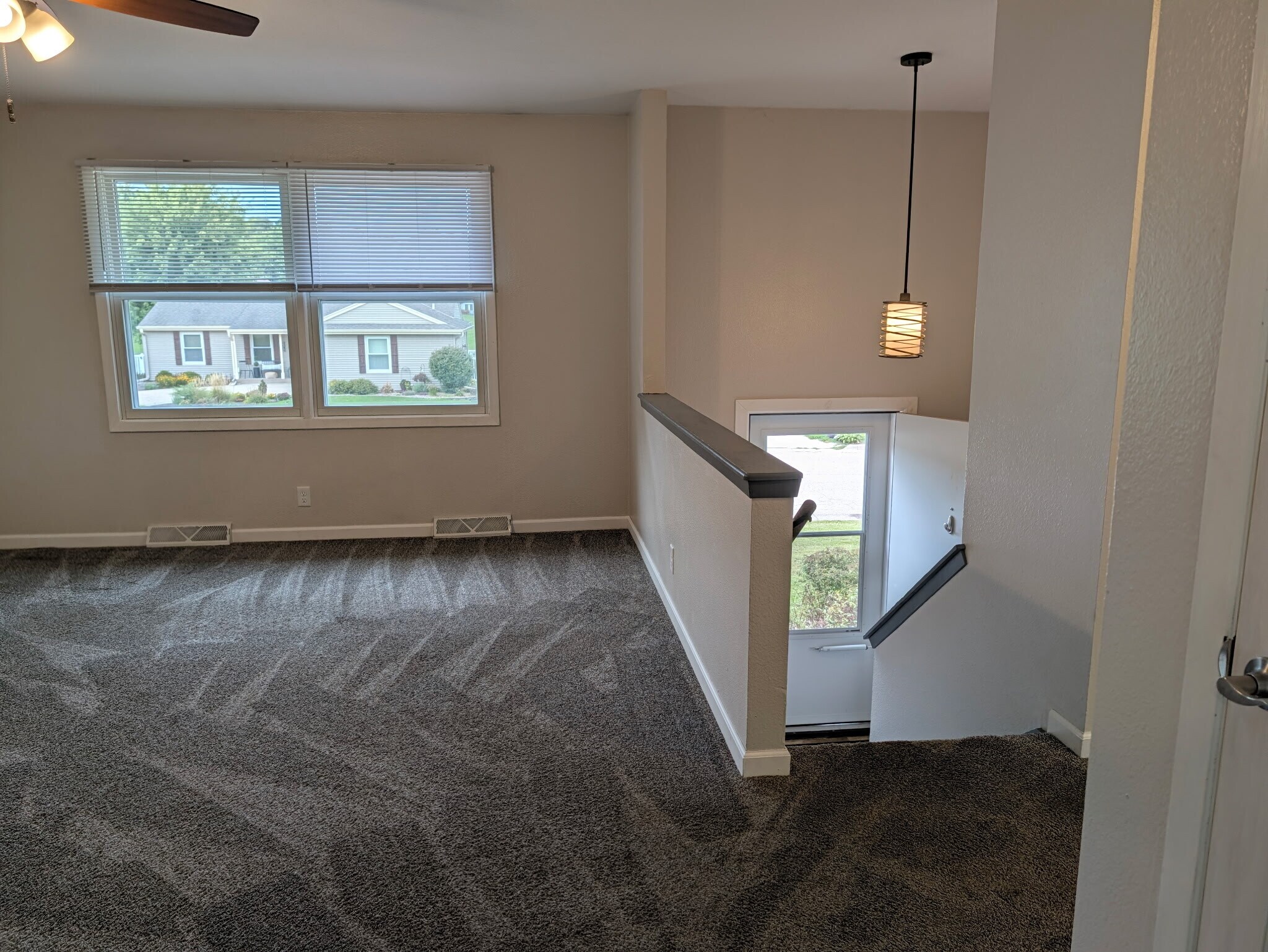 Building Photo - 2311 Mole Ave