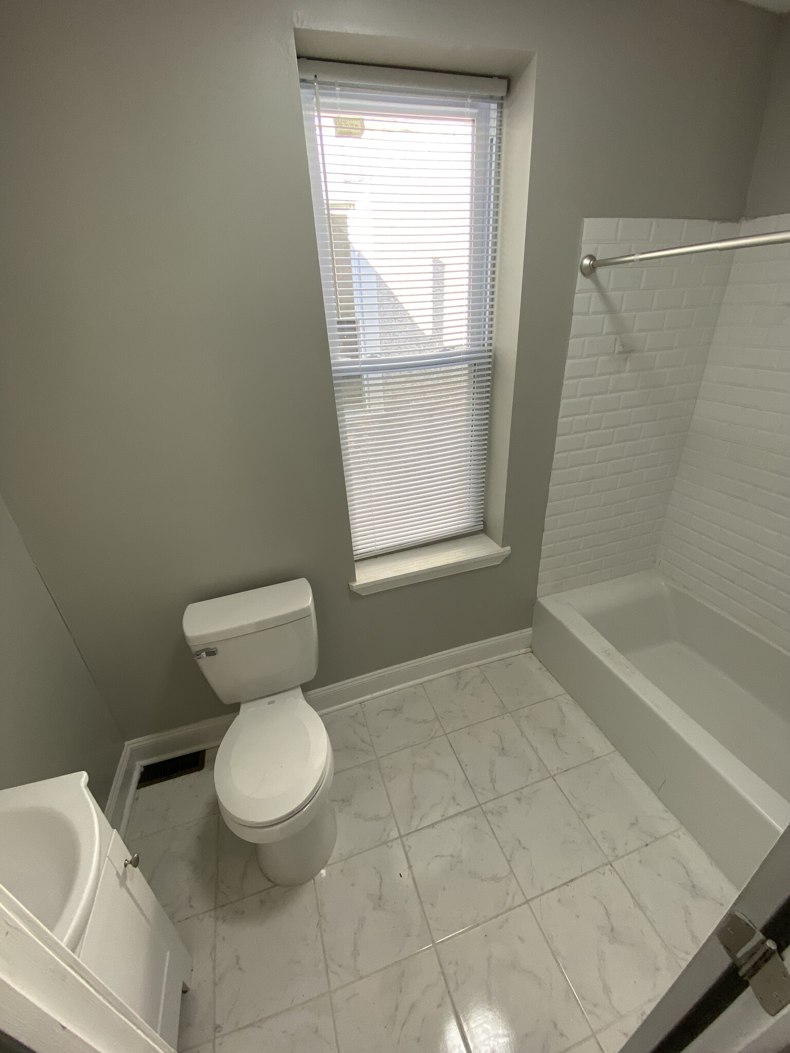 Main Bathroom - 5223 Harlan St