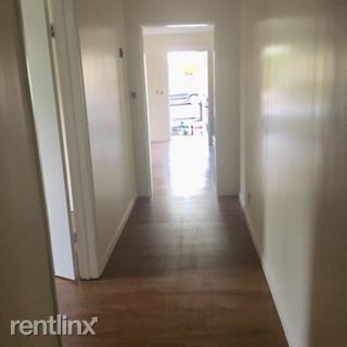 Building Photo - 720 Mcferrin Ave