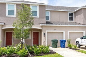 Building Photo - 8473 Lunar Skye St