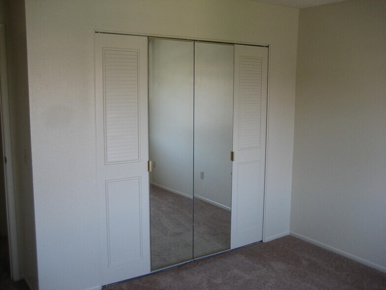 Building Photo - 72673 Raven Rd